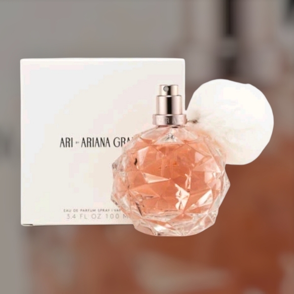 Ari- Ariana Grande 3.4fl Oz Eau De Parfum Full Sized Sealed Unopened - Picture 2 of 8